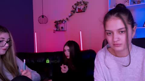 Snapshot of lissa_night chatting on March 2026 08:37:01 PM lissa_night online show from March 2026 08:37:01 PM