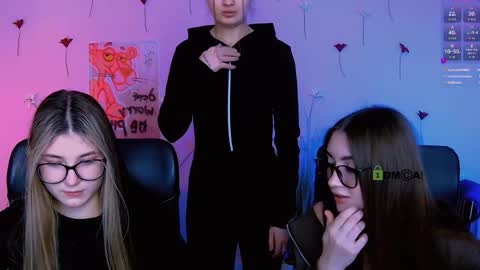 Snapshot of lissa_night chatting on April 2026 07:08:02 PM lissa_night online show from April 2026 07:08:02 PM