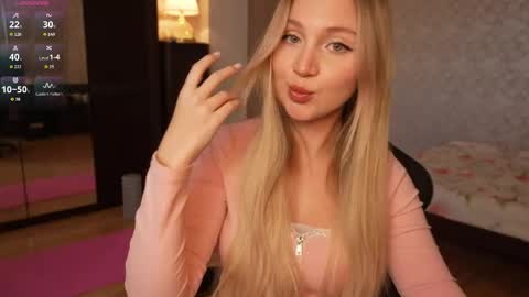 Snapshot of lissablush_ chatting on May 2026 10:20:01 AM Lissa online show from May 2026 10:20:01 AM