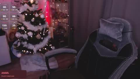 Lissa online show from December 2025 04:44:01 PM