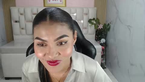 lissandra_s online show from November 2025 08:19:02 PM