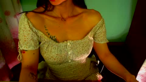 Snapshot of lisstaylor chatting on January 2025 12:30:01 PM Liss online show from January 2025 12:30:01 PM