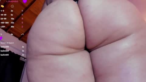 Snapshot of lissy_addams chatting on February 2025 01:33:01 AM Lissy online show from February 2025 01:33:01 AM