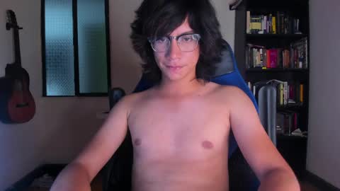 Snapshot of literateboy chatting on April 2026 01:36:01 AM Literateboy online show from April 2026 01:36:01 AM