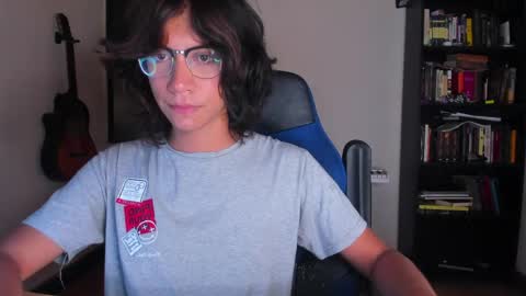 Snapshot of literateboy chatting on April 2026 01:33:01 AM Literateboy online show from April 2026 01:33:01 AM