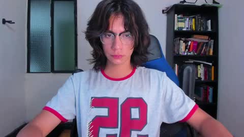 Snapshot of literateboy chatting on April 2026 01:42:02 AM Literateboy online show from April 2026 01:42:02 AM