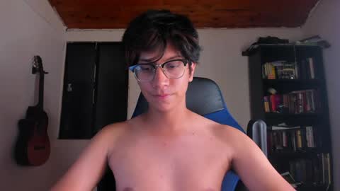 Snapshot of literateboy chatting on May 2026 01:36:02 AM Literateboy online show from May 2026 01:36:02 AM