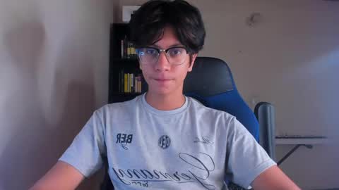 Snapshot of literateboy chatting on June 2026 01:43:02 AM Literateboy online show from June 2026 01:43:02 AM