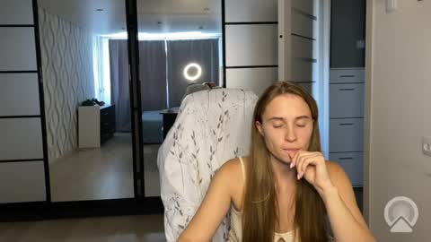Snapshot of litle_girl05 chatting on July 2026 02:49:02 PM LUNA online show from July 2026 02:49:02 PM