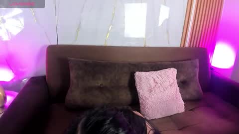 little__chloee_ online show from October 2025 04:13:02 AM