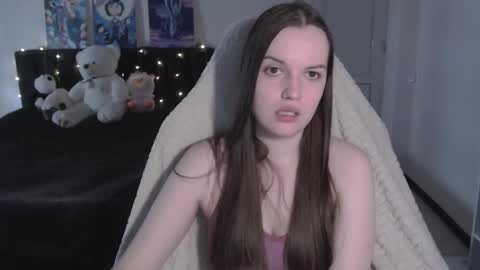 little__flowers online show from January 2026 09:46:02 AM