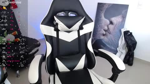 Snapshot of little_amy__ chatting on March 2026 09:54:02 PM Amelie online show from March 2026 09:54:02 PM