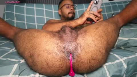 Snapshot of little_bear00 chatting on April 2026 12:33:02 AM Little bear - give my room a like thanks. online show from April 2026 12:33:02 AM