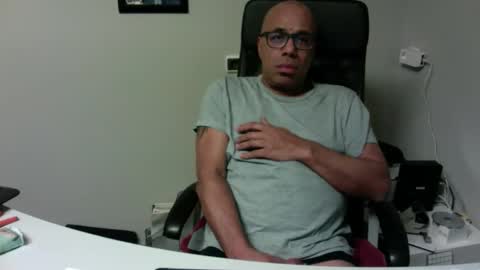 Snapshot of little_buddha chatting on February 2026 08:21:01 PM Pure Black Power online show from February 2026 08:21:01 PM