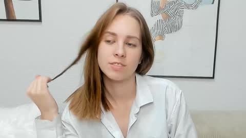 little_bye online show from October 2025 03:44:01 PM