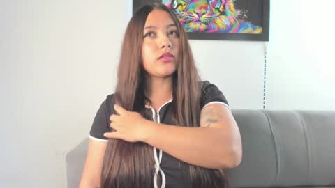 Snapshot of little_caro13 chatting on January 2025 08:00:01 PM Independent model carolina online show from January 2025 08:00:01 PM