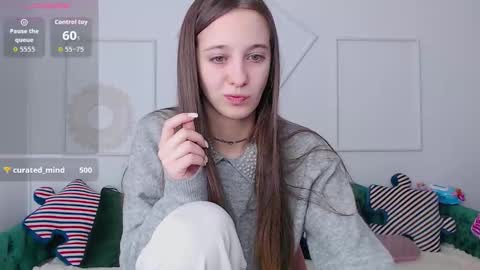 Lana online show from September 2025 07:01:02 AM