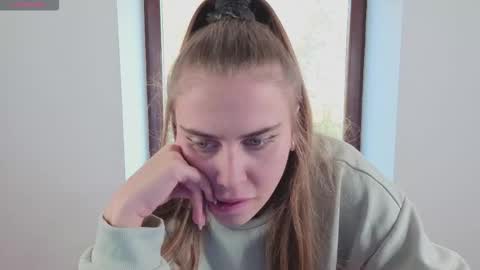 Snapshot of little_cu1tie chatting on October 2025 07:20:02 AM Margo online show from October 2025 07:20:02 AM