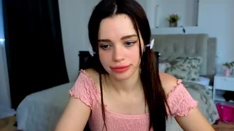 Snapshot of little_cuti1e chatting on June 2026 10:10:01 AM Kathrine online show from June 2026 10:10:01 AM