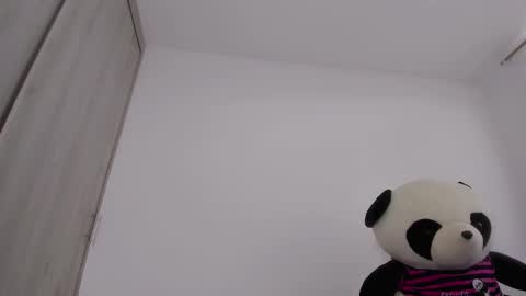 Emily online show from September 2025 07:19:02 PM