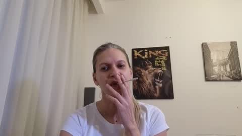 Snapshot of little_heart_andreea chatting on January 2025 11:55:02 PM little_heart_andreea online show from January 2025 11:55:02 PM