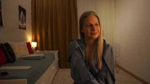 Snapshot of little_heart_andreea chatting on October 2025 08:42:01 PM little_heart_andreea online show from October 2025 08:42:01 PM