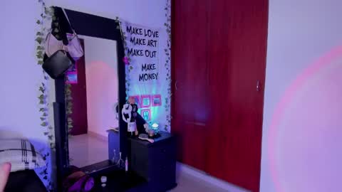 Snapshot of little_kayla_ chatting on March 2026 11:06:01 PM kayla Instagram kayla 71082 online show from March 2026 11:06:01 PM