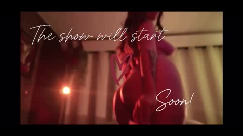 Maeve  online show from September 2025 09:59:02 PM