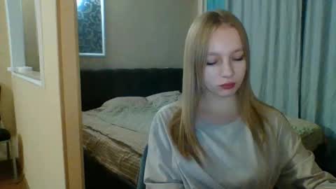 Snapshot of little_mariaa chatting on November 2025 03:39:01 PM Maria online show from November 2025 03:39:01 PM