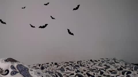 Alice.. online show from November 2025 06:17:01 PM