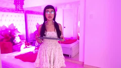 Snapshot of little_paulette chatting on January 2026 05:33:02 AM Paulette online show from January 2026 05:33:02 AM