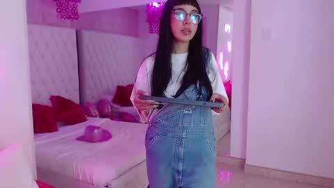 Snapshot of little_paulette chatting on March 2026 03:23:01 AM Paulette online show from March 2026 03:23:01 AM