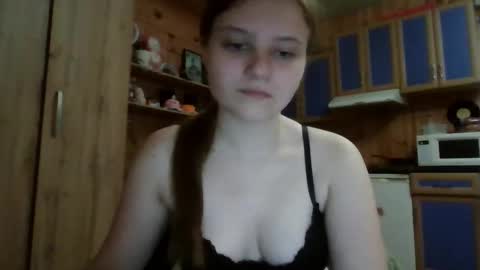 little_shygirl_ online show from October 2025 04:09:02 AM