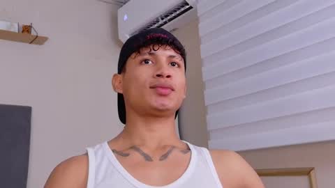 Snapshot of little_tommy19 chatting on October 2025 03:41:02 AM Tommy online show from October 2025 03:41:02 AM