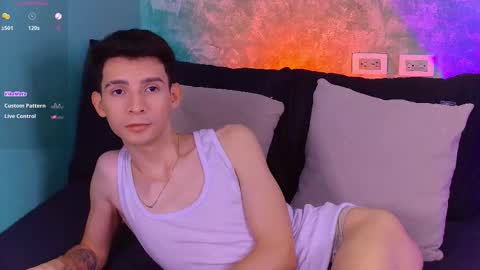 Snapshot of little_twiink chatting on October 2025 02:52:01 AM Juan Ferrer online show from October 2025 02:52:01 AM