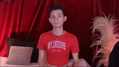 Snapshot of little_twiink chatting on June 2026 02:10:02 PM Juan Ferrer online show from June 2026 02:10:02 PM