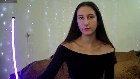 Snapshot of littleahwitch chatting on October 2025 09:28:02 AM LittleAhWitch online show from October 2025 09:28:02 AM