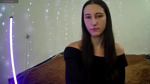 Snapshot of littleahwitch chatting on October 2025 09:18:02 AM LittleAhWitch online show from October 2025 09:18:02 AM