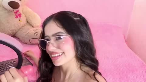 Ari online show from April 2026 08:09:02 PM