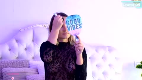 Snapshot of littleblondbunny chatting on March 2026 06:06:01 AM littleblondbunny online show from March 2026 06:06:01 AM