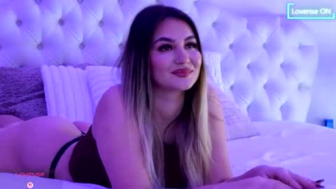 Snapshot of littleblondbunny chatting on March 2026 06:27:02 AM littleblondbunny online show from March 2026 06:27:02 AM