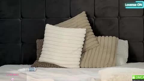 Snapshot of littleblondbunny chatting on June 2026 03:25:01 AM littleblondbunny online show from June 2026 03:25:01 AM