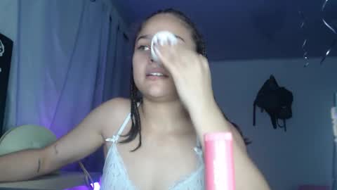 Snapshot of littlecheerry69 chatting on November 2025 03:36:01 PM littlecheerry69 online show from November 2025 03:36:01 PM