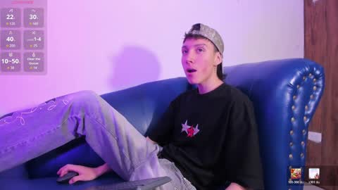 Snapshot of littledanny_ chatting on April 2026 05:05:02 PM DANNY online show from April 2026 05:05:02 PM