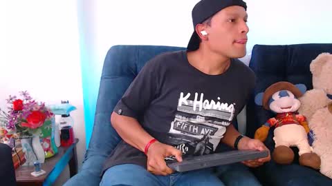 Snapshot of littledicklatin chatting on March 2026 08:37:01 PM Manu online show from March 2026 08:37:01 PM