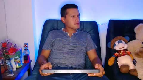 Snapshot of littledicklatin chatting on April 2026 02:53:01 AM Manu online show from April 2026 02:53:01 AM