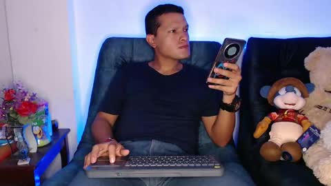 Snapshot of littledicklatin chatting on June 2026 02:34:02 AM Manu online show from June 2026 02:34:02 AM