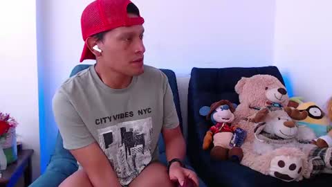 Snapshot of littledicklatin chatting on July 2026 08:37:01 PM Manu online show from July 2026 08:37:01 PM