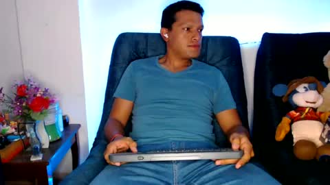 Snapshot of littledicklatin chatting on July 2026 03:14:01 AM Manu online show from July 2026 03:14:01 AM