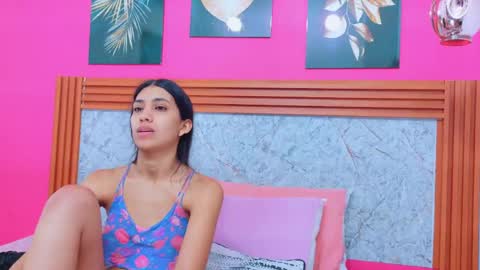 Snapshot of littlee_emilyy_ chatting on March 2026 12:43:02 PM Emily online show from March 2026 12:43:02 PM